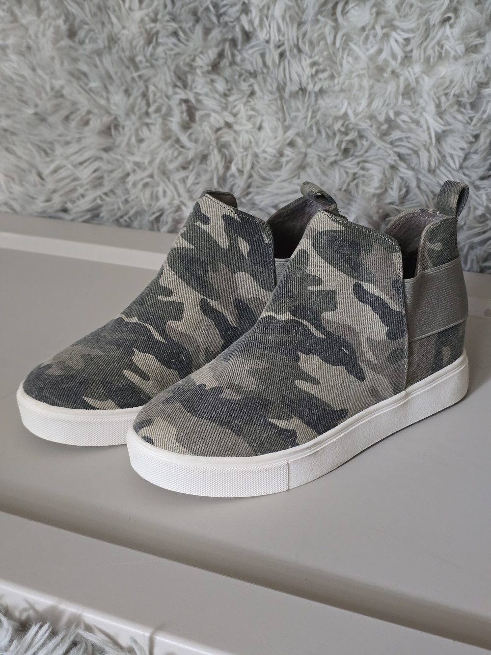 Soda Women's Camo Wedge Sneakers - Size 5.5